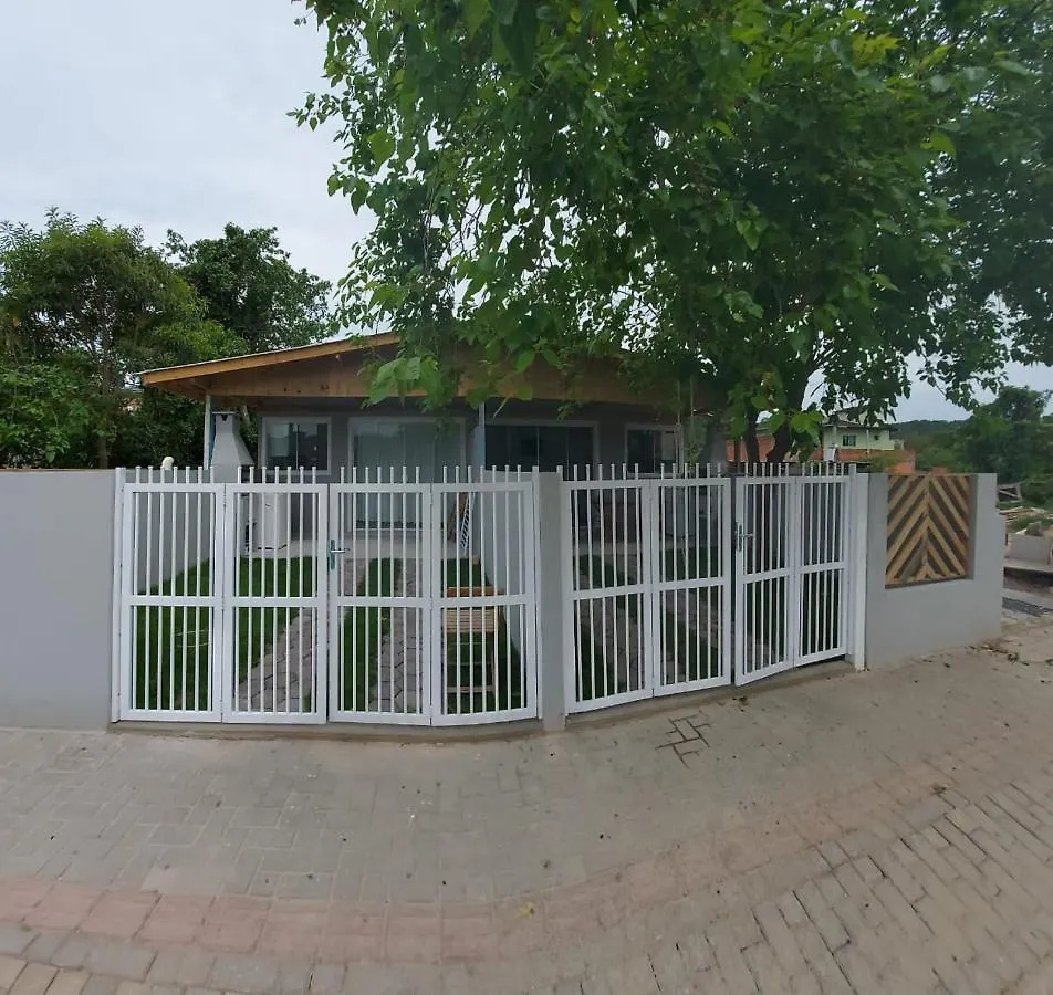 Vila Casa Germinada 2 Quartos Bombinhas 0*,  Brazílie